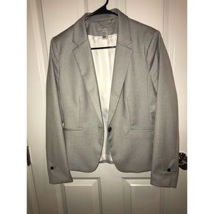 Gray fitted blazer